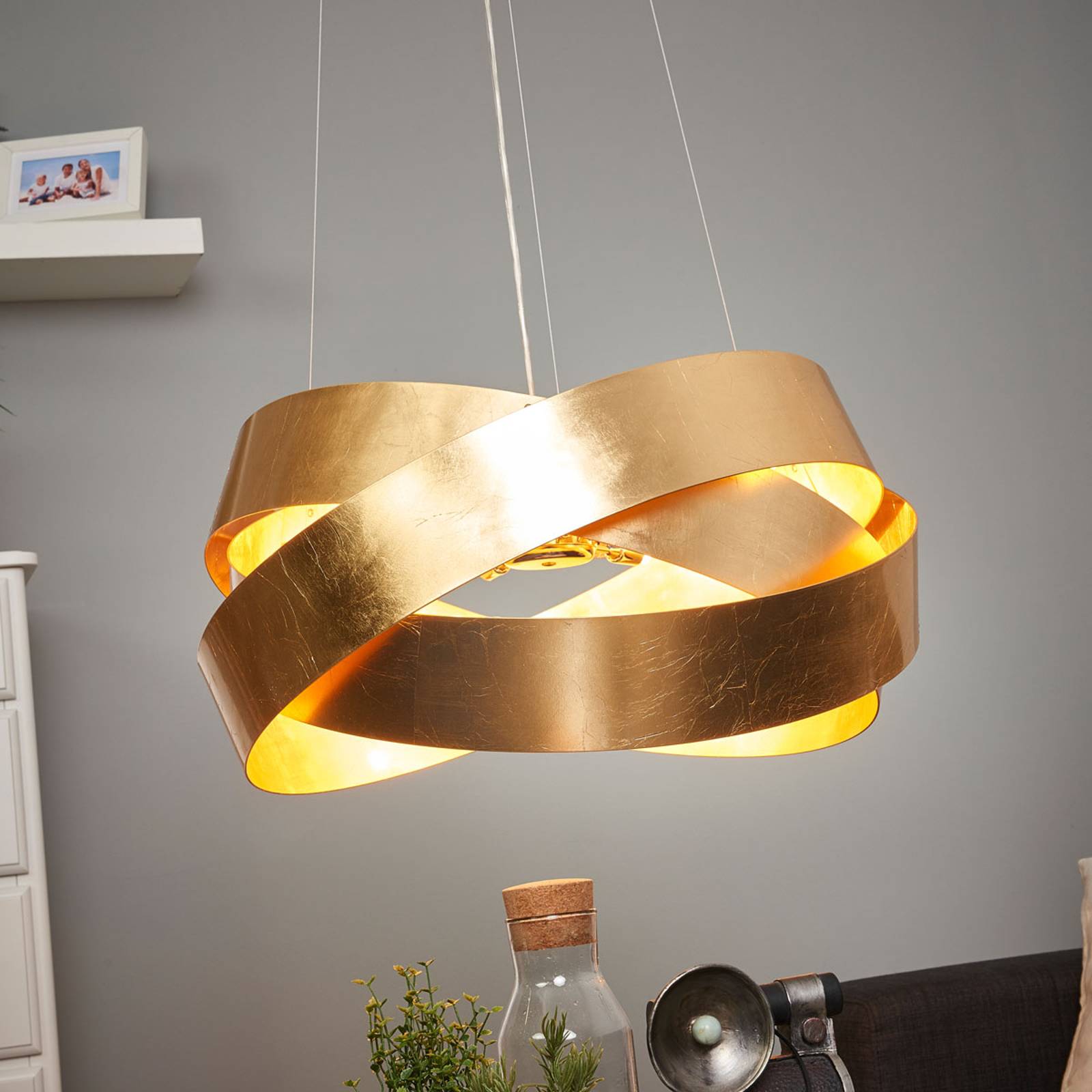 Pendellampa Pura med bladguld, 60 cm, 8 x G9