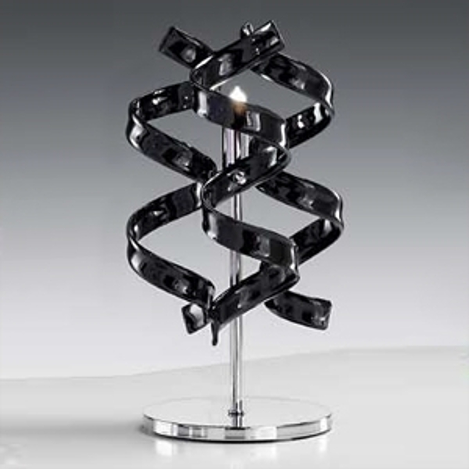 Aktuella bordslampa BLACK