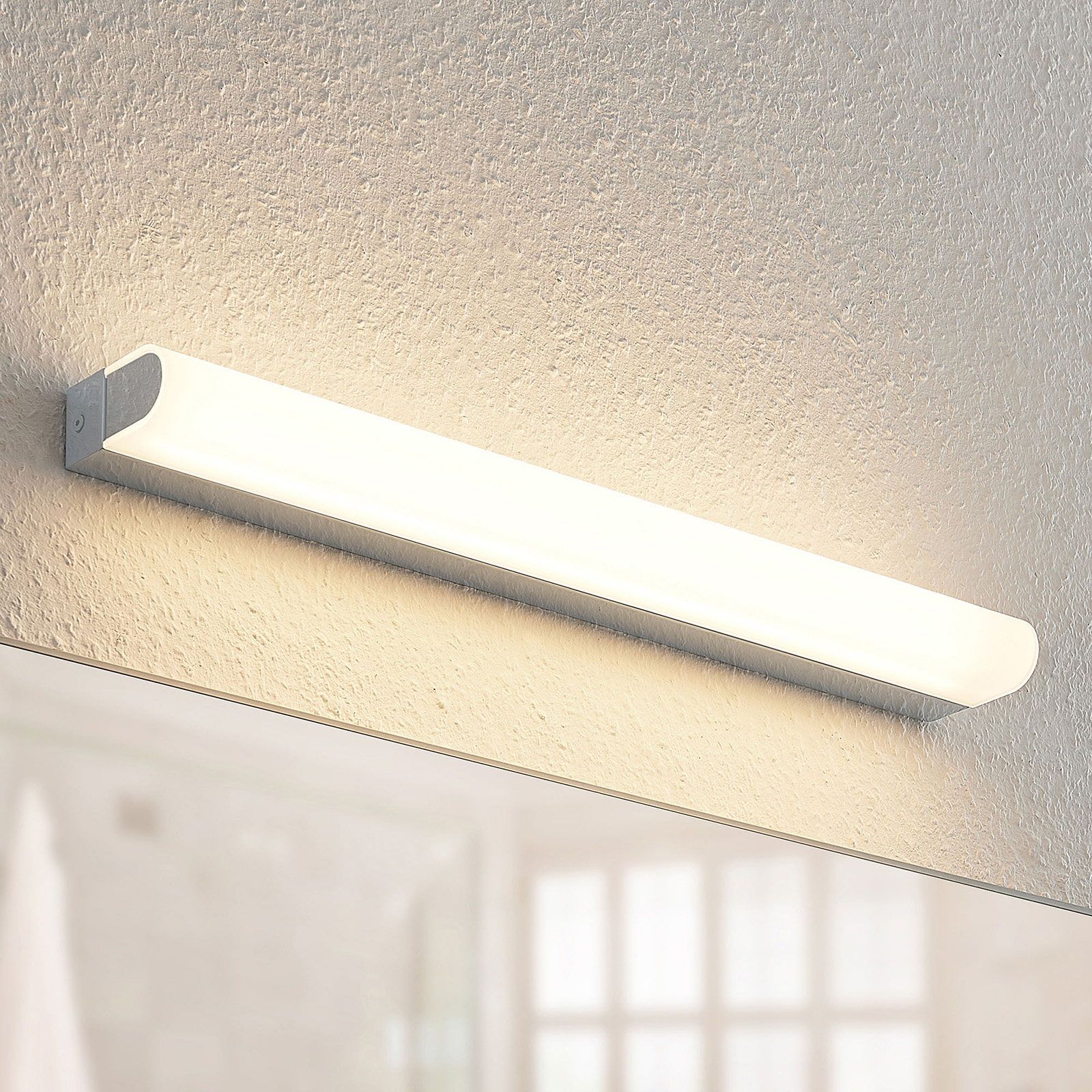 Arcchio Mourice LED-vägglampa, IP44, krom, 55 cm