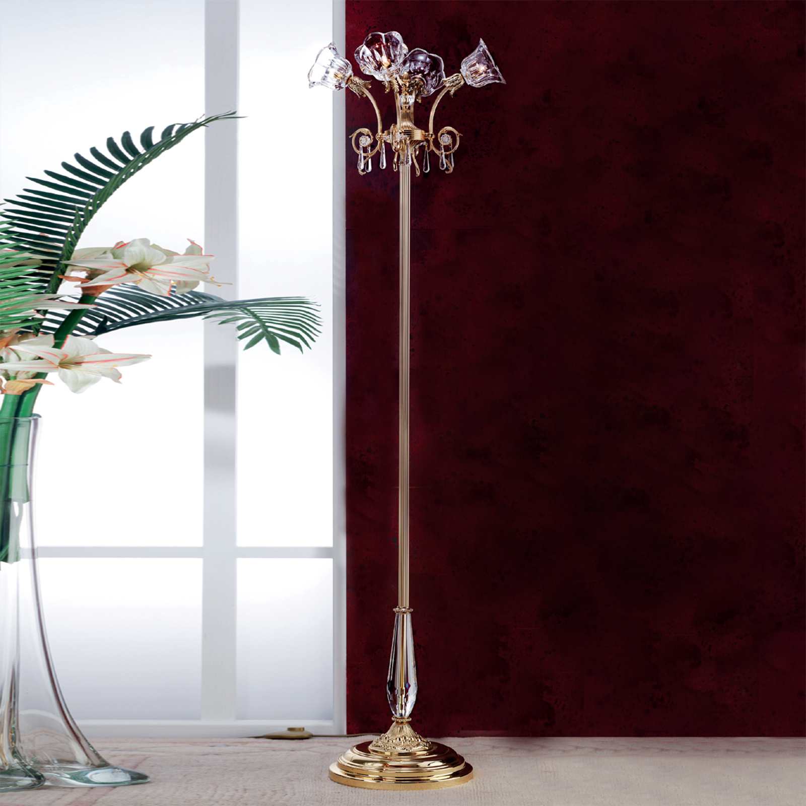 KAISA - golvlampa med charm