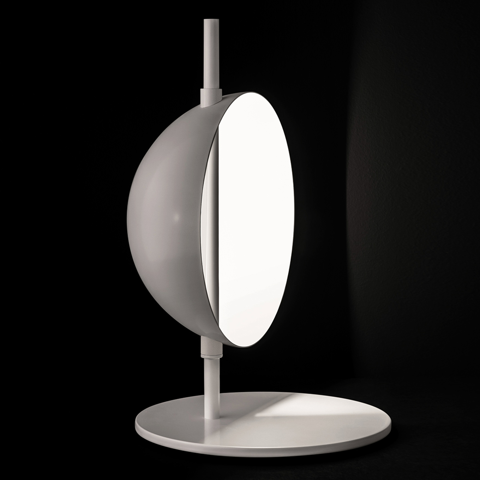 Oluce Superlana - designer LED-bordslampa, vit