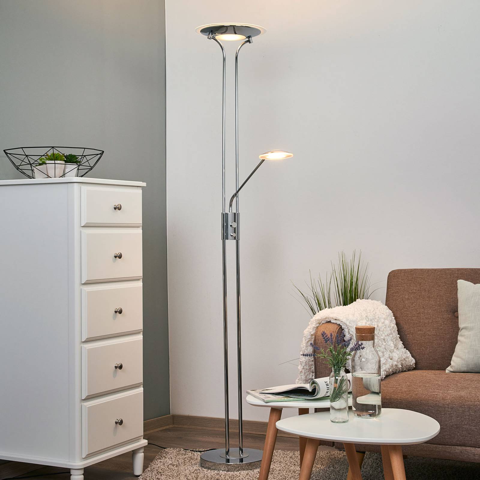 Aras – LED-golvlampa med läslampa, förkromad