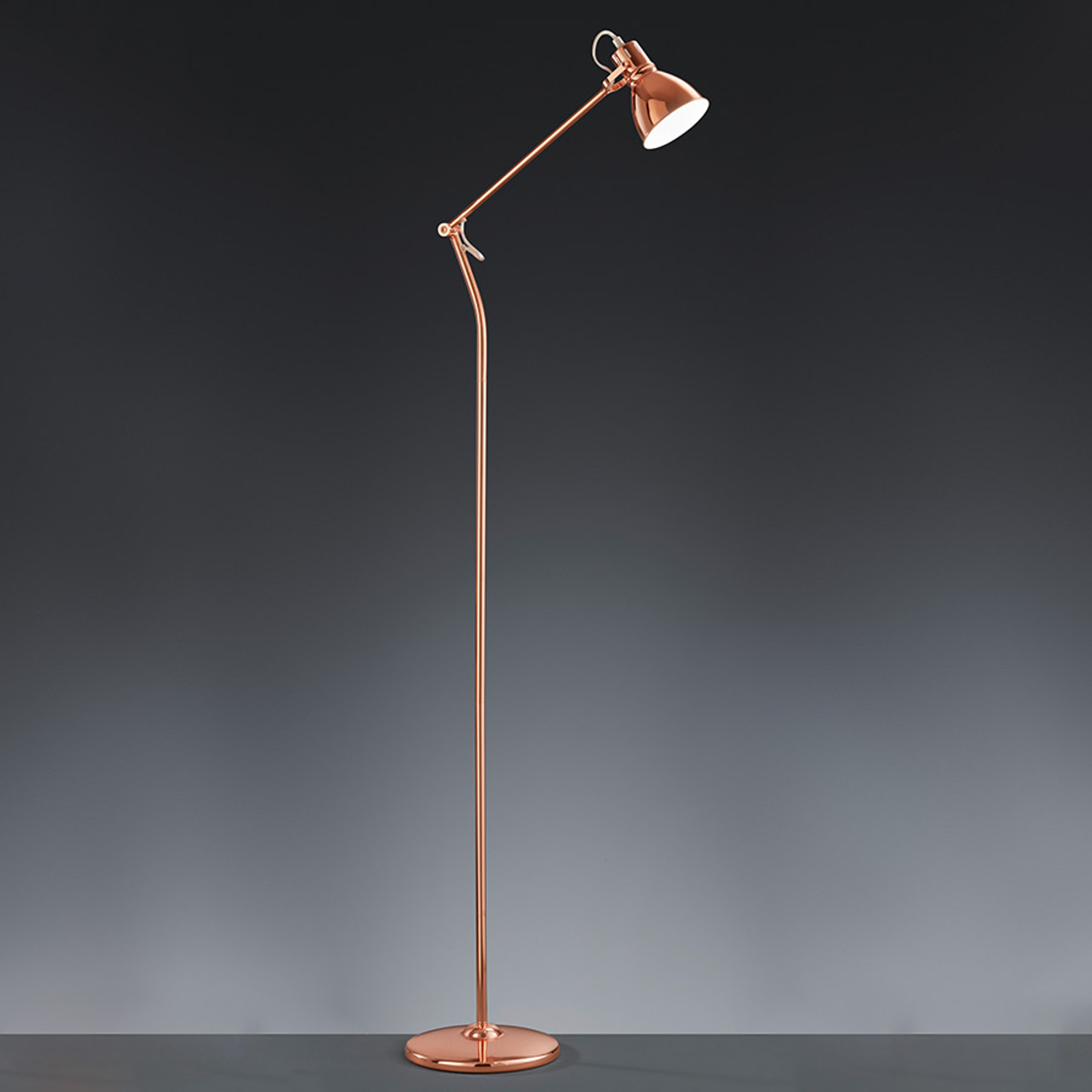 Kopparfärgad golvlampa Keali