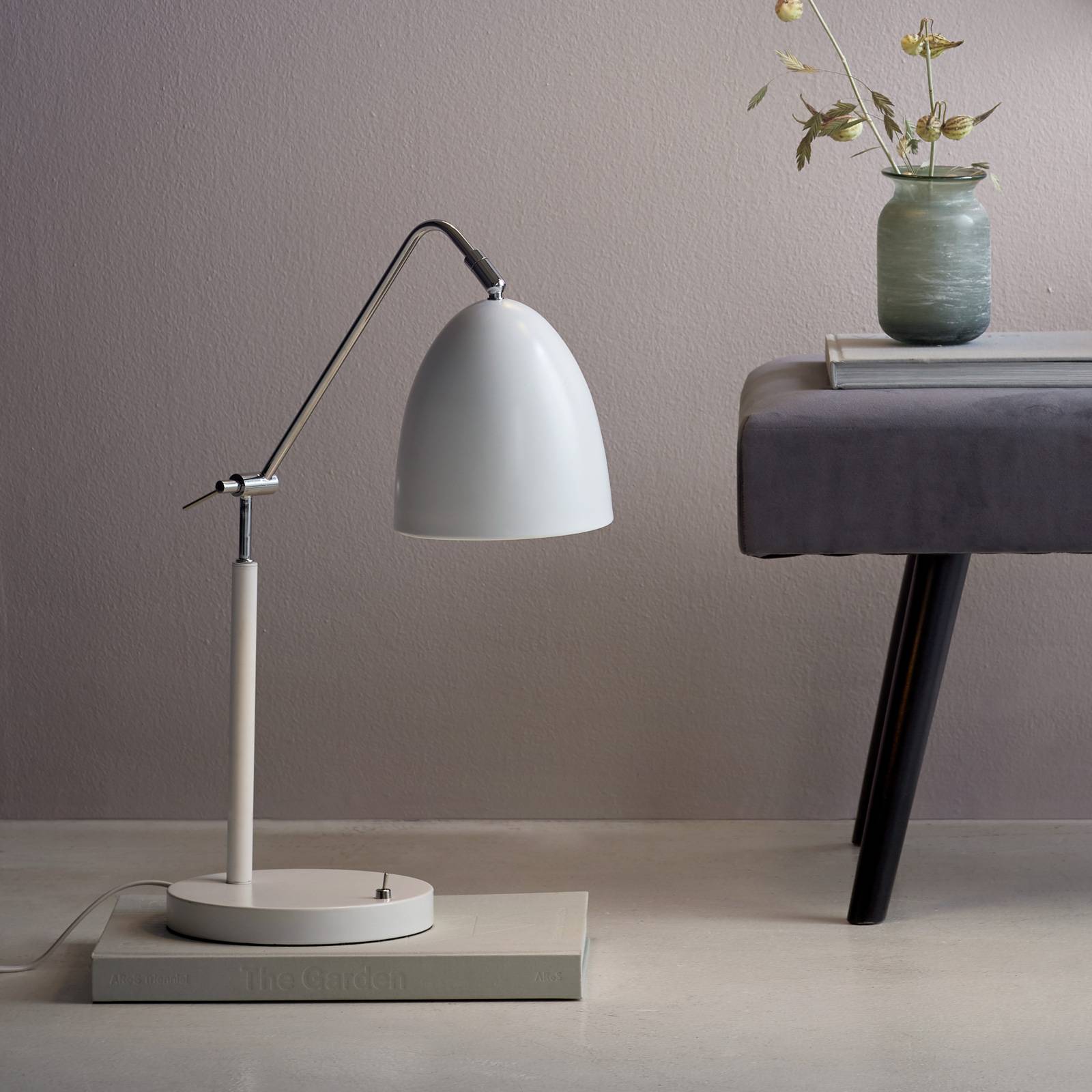 Bordslampa Alexander med fogar, vit