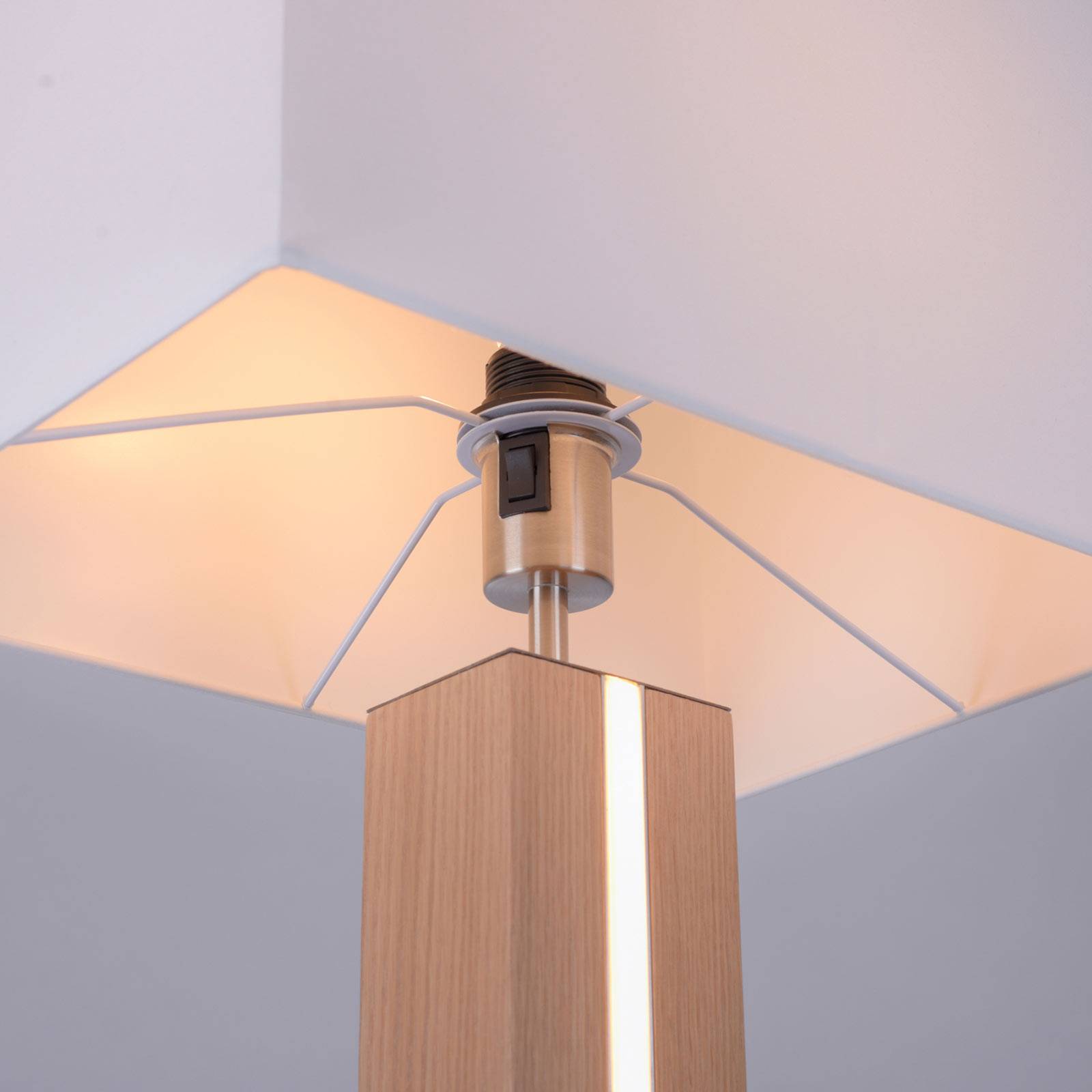 Golvlampa Amanda i träoptik 2 lampor