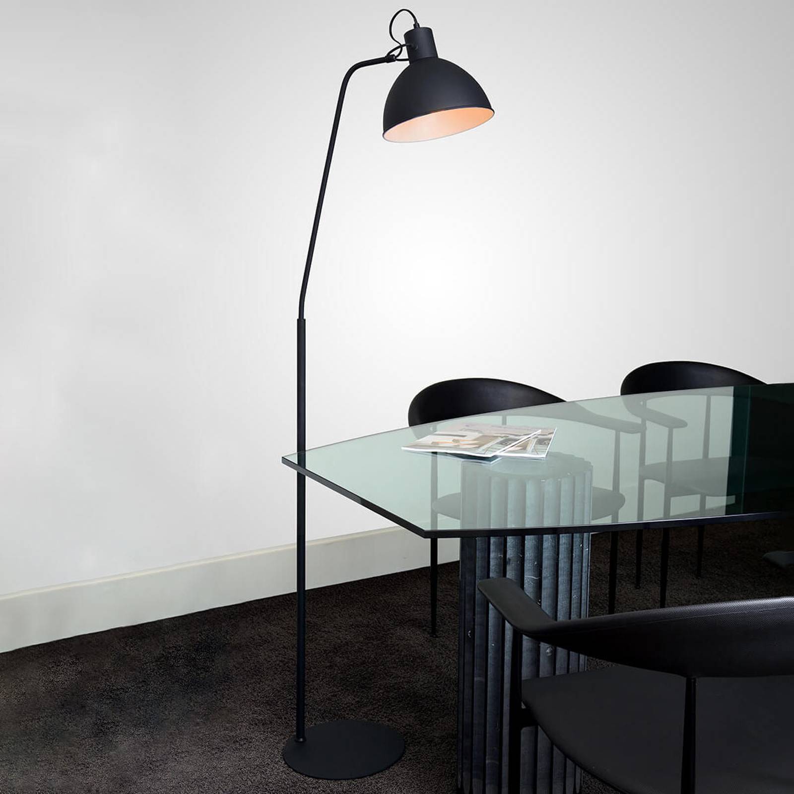 Förfinad golvlampa Shadi
