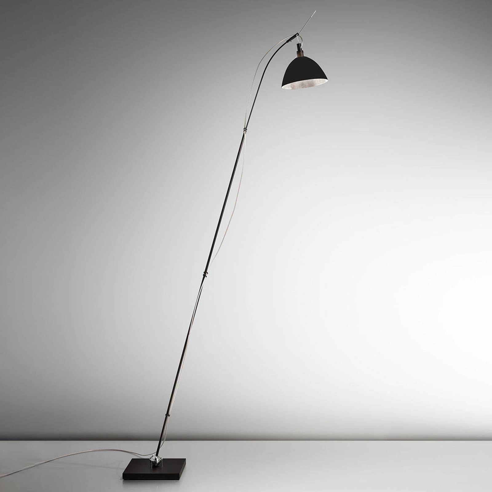 Ingo Maurer Max. Floor golvlampa, svart skärm