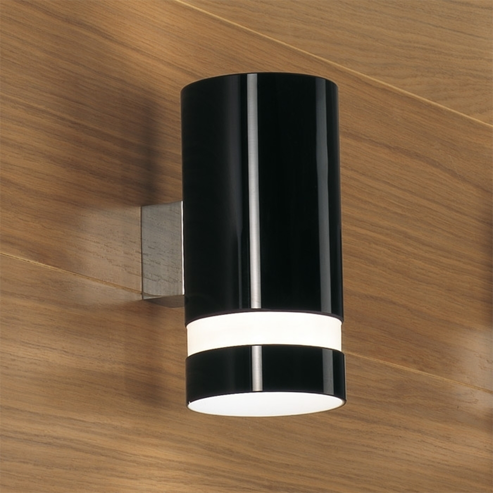 Svart vägglampa Otello